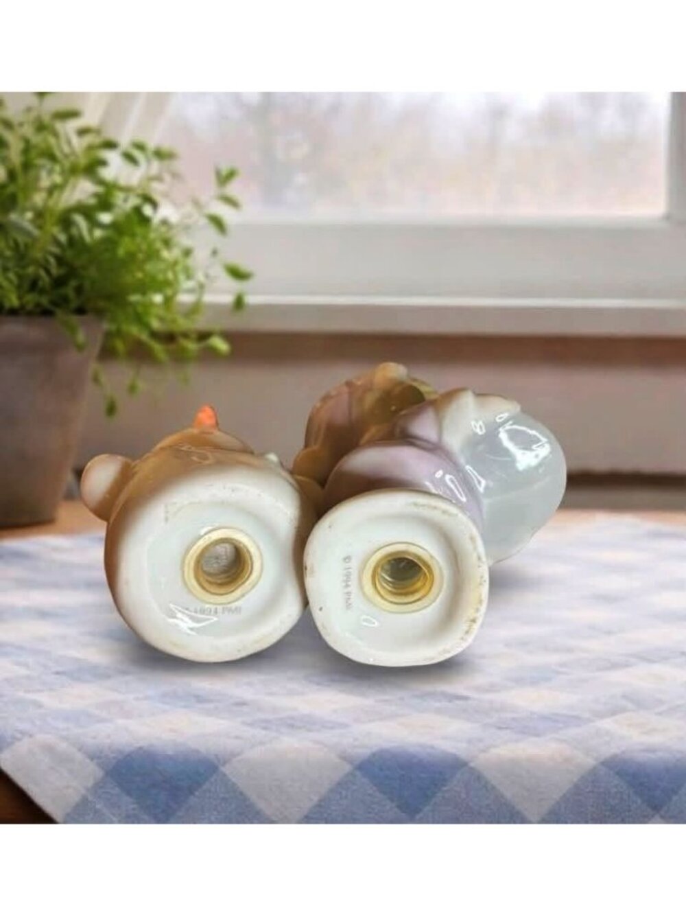 Vintage Precious Moments (Sugar Town) Salt and Pepper Shakers Set Girl Snowman 1 - Picture 5 of 5